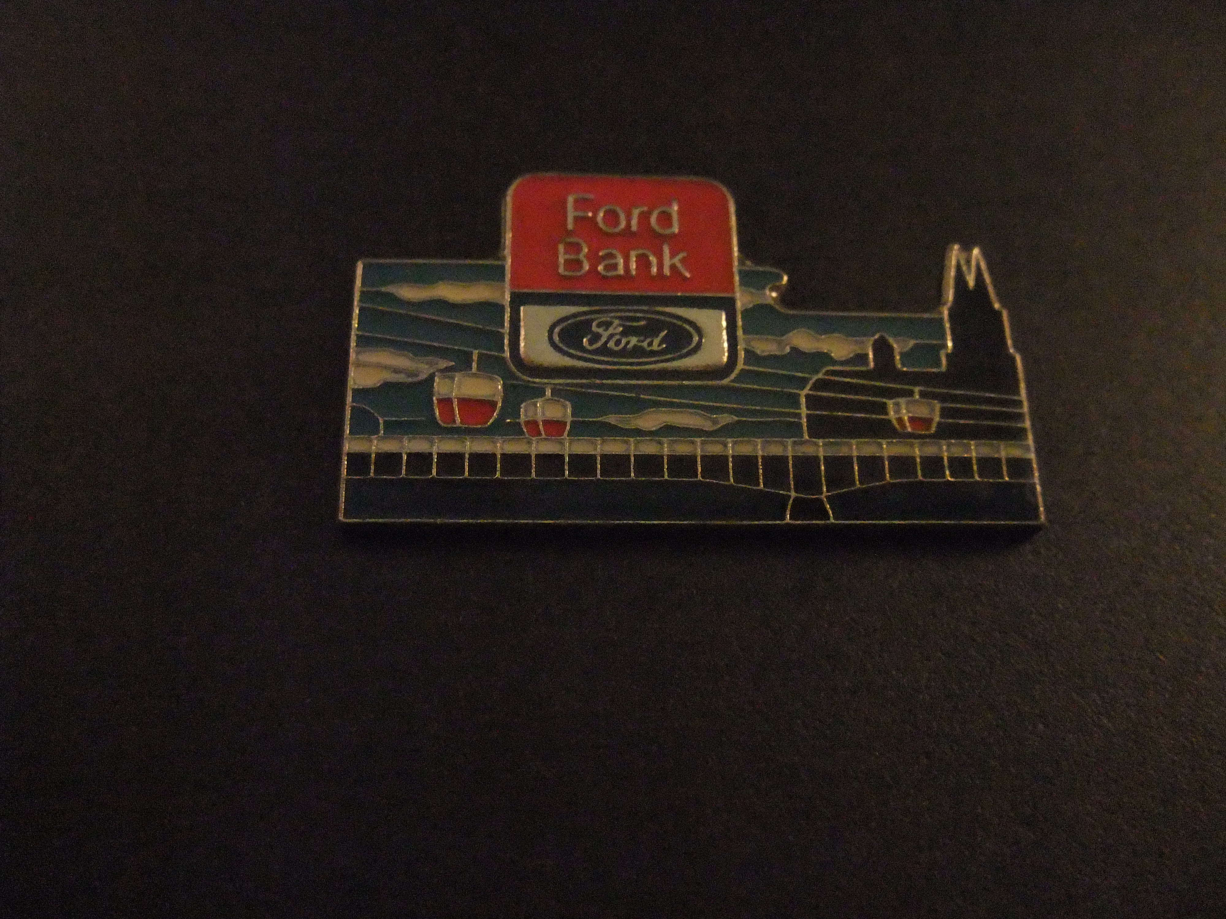 Ford Bank Ford Credit autofinanciering ( Kabelbaan over de Rijn in Keulen)